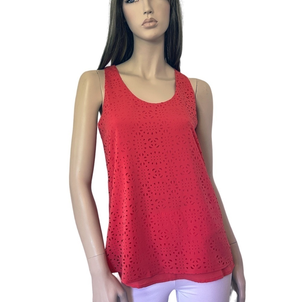 Jeanne Beker Top Tank Blouse Laser Cut Design Sleeveless Cheater Cut Pullover